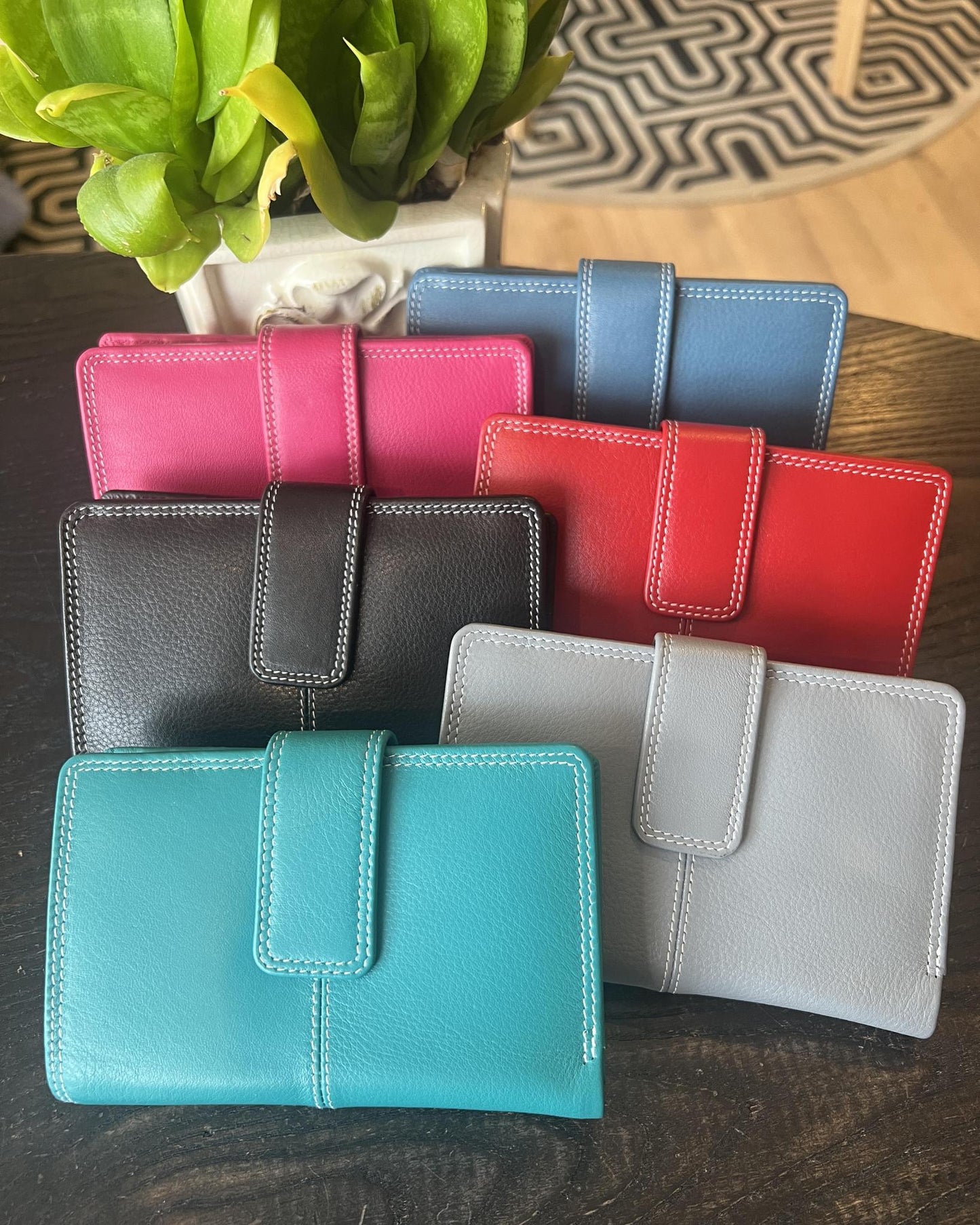 ili Leather Midi Wallet in Red