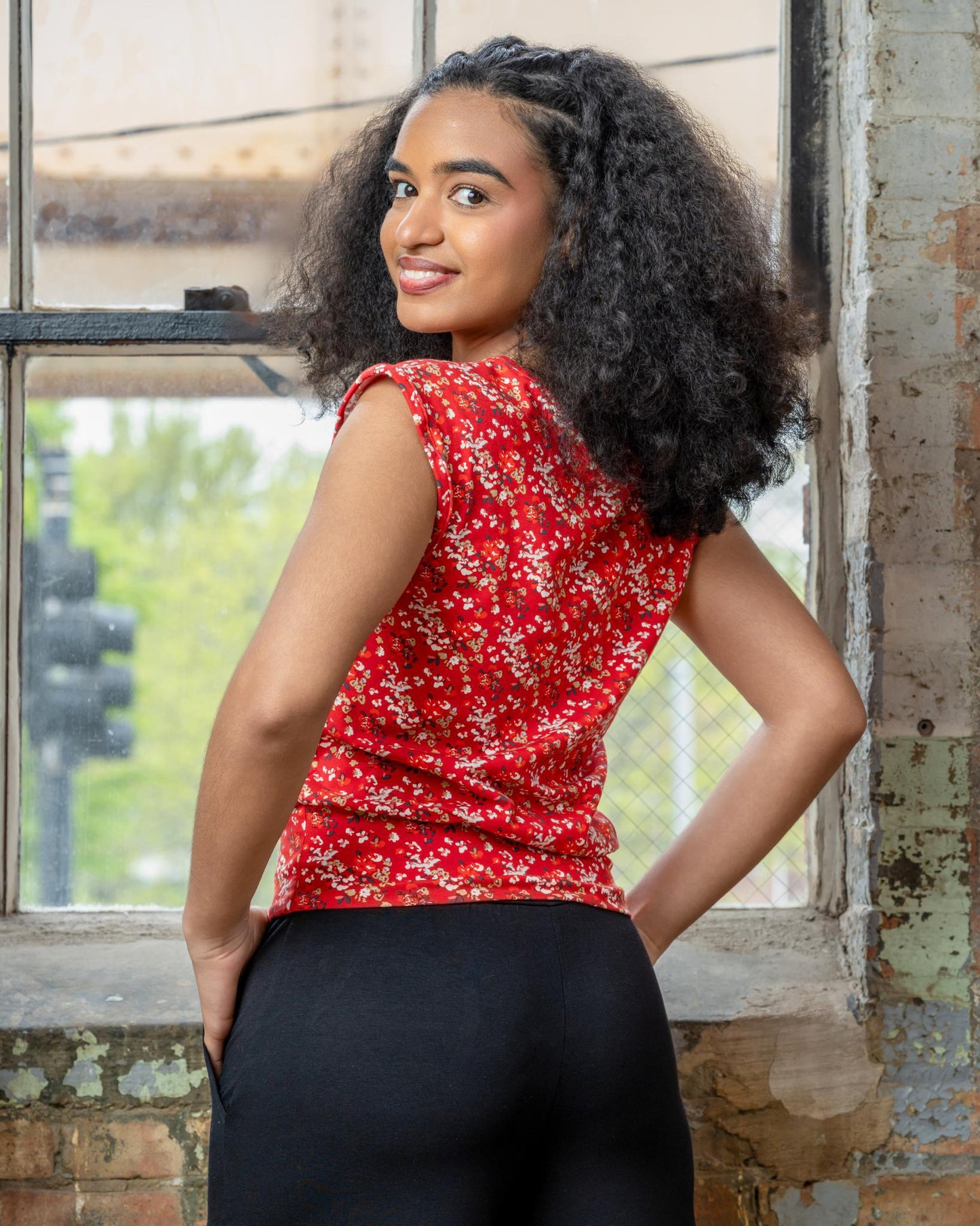 Squasht Banded Tee in Scarlet Red Ditsy Floral Print