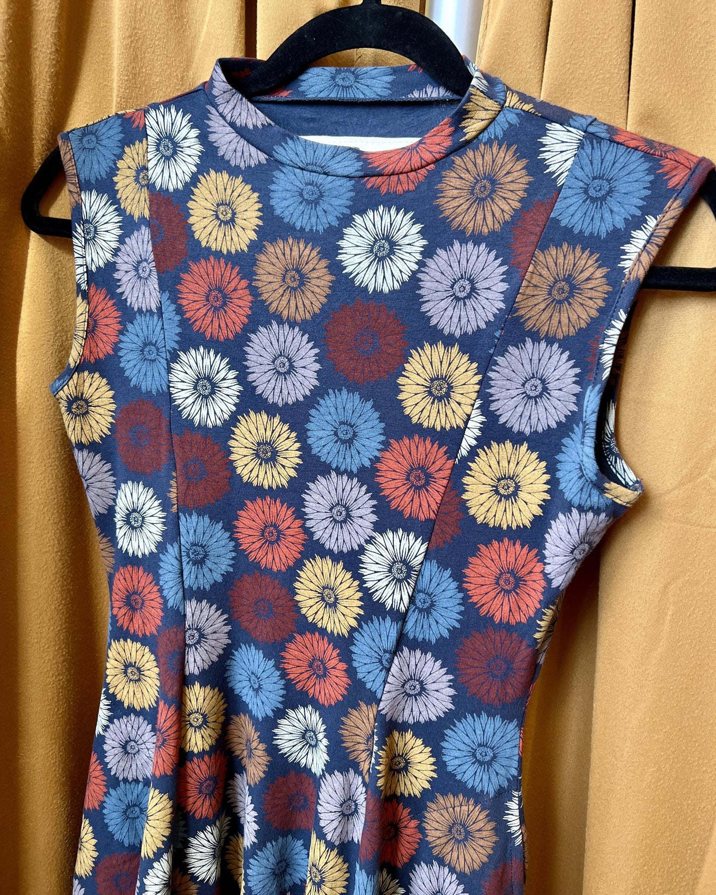Effie's Heart Mia Dress in Gerber Daisy Print - Last One - Size XS - SALE