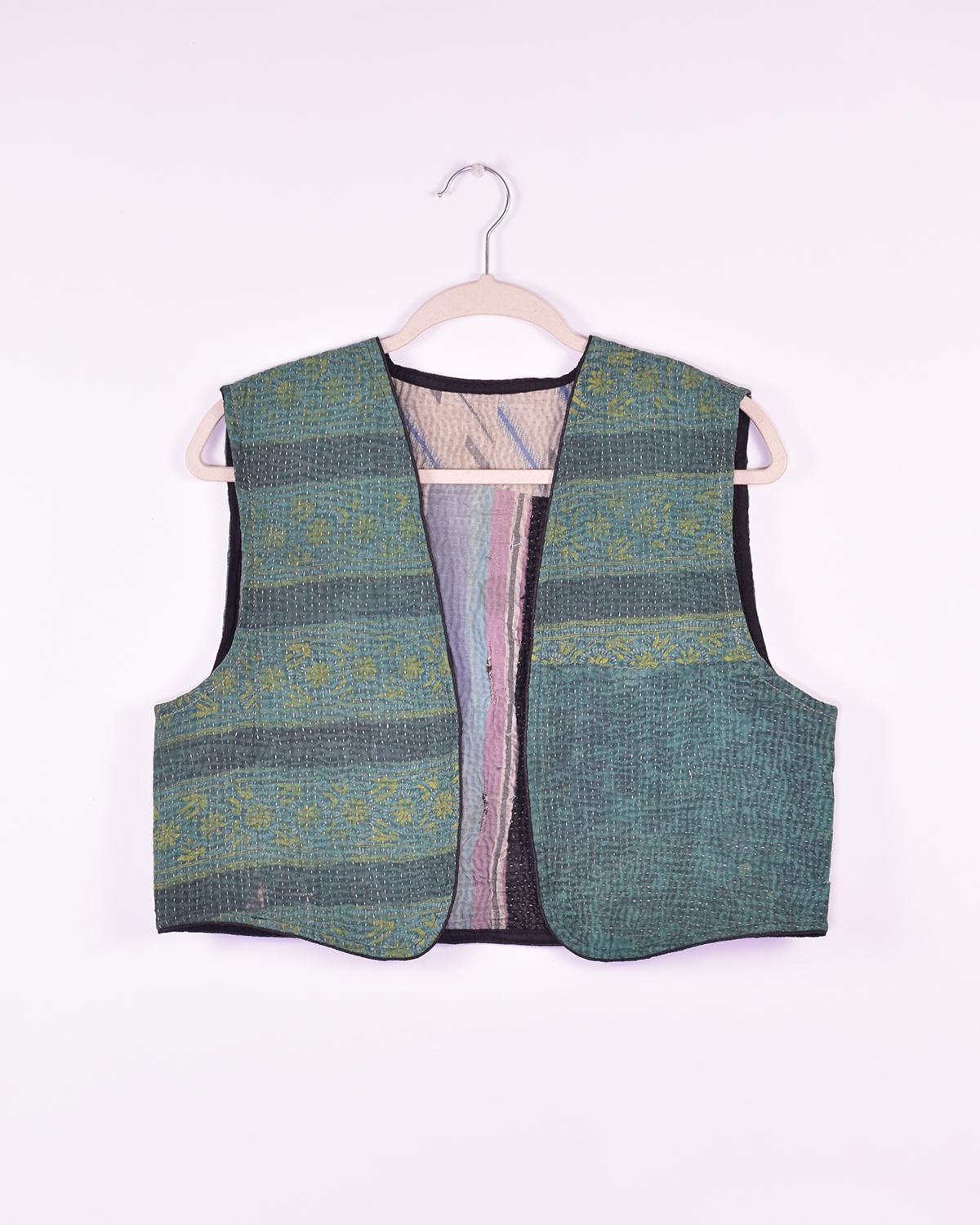 Txtile Maddie Quilted Reversible Patchwork Kantha Quilt in Forest Green