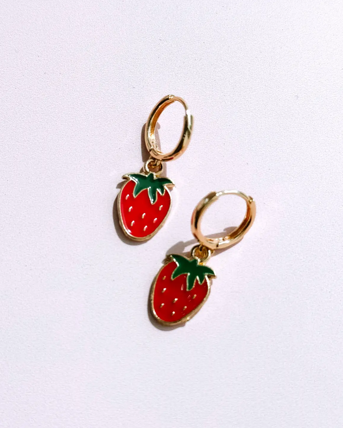 Golden Hour Strawberry Huggies