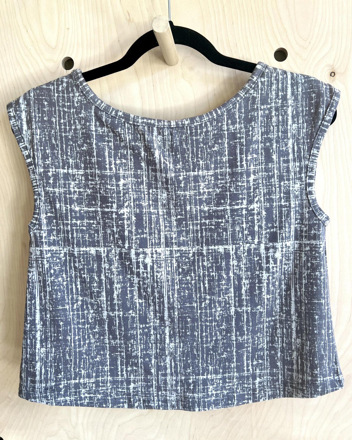 Squasht Croppish Tee in Gray and White Sketch Print - SALE - Size XS, XL, 2XL