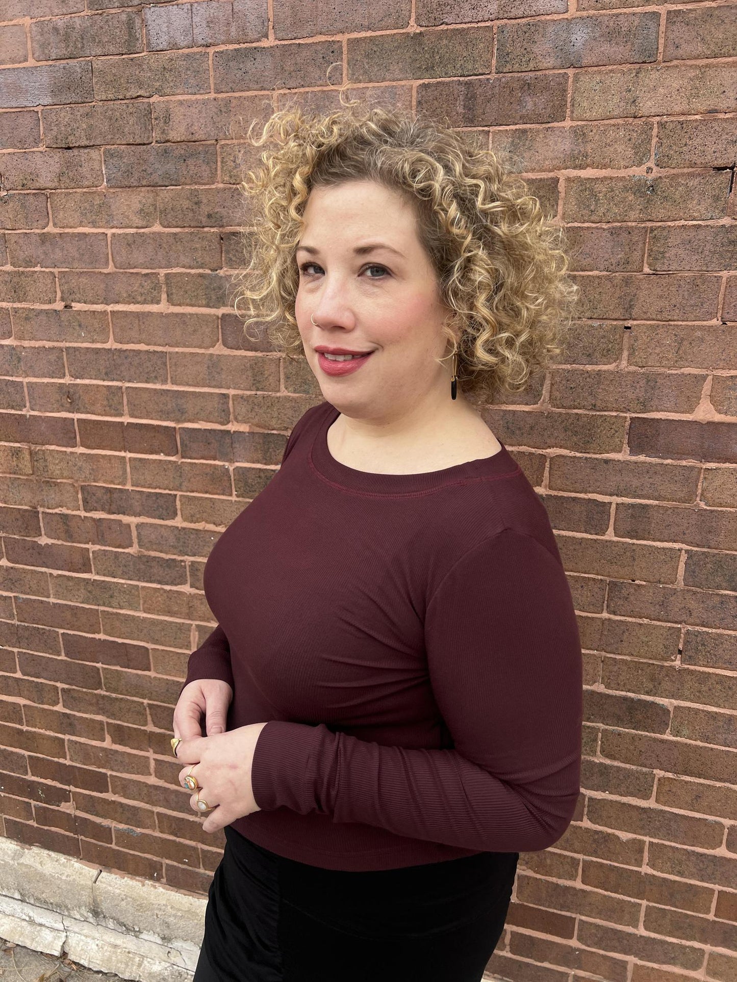 Squasht Long Sleeve Croppish Tee in Solid Cranberry Rib Knit