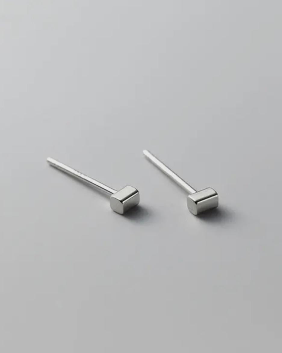 Perimade Tiny Cube Square Stud Earrings - Sterling Silver