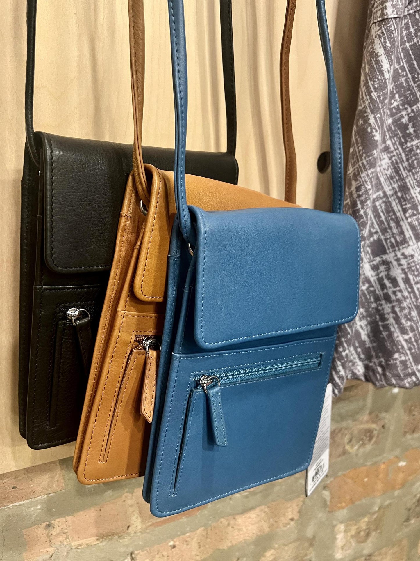 ili Leather Organizer on a String - Cool Tropics