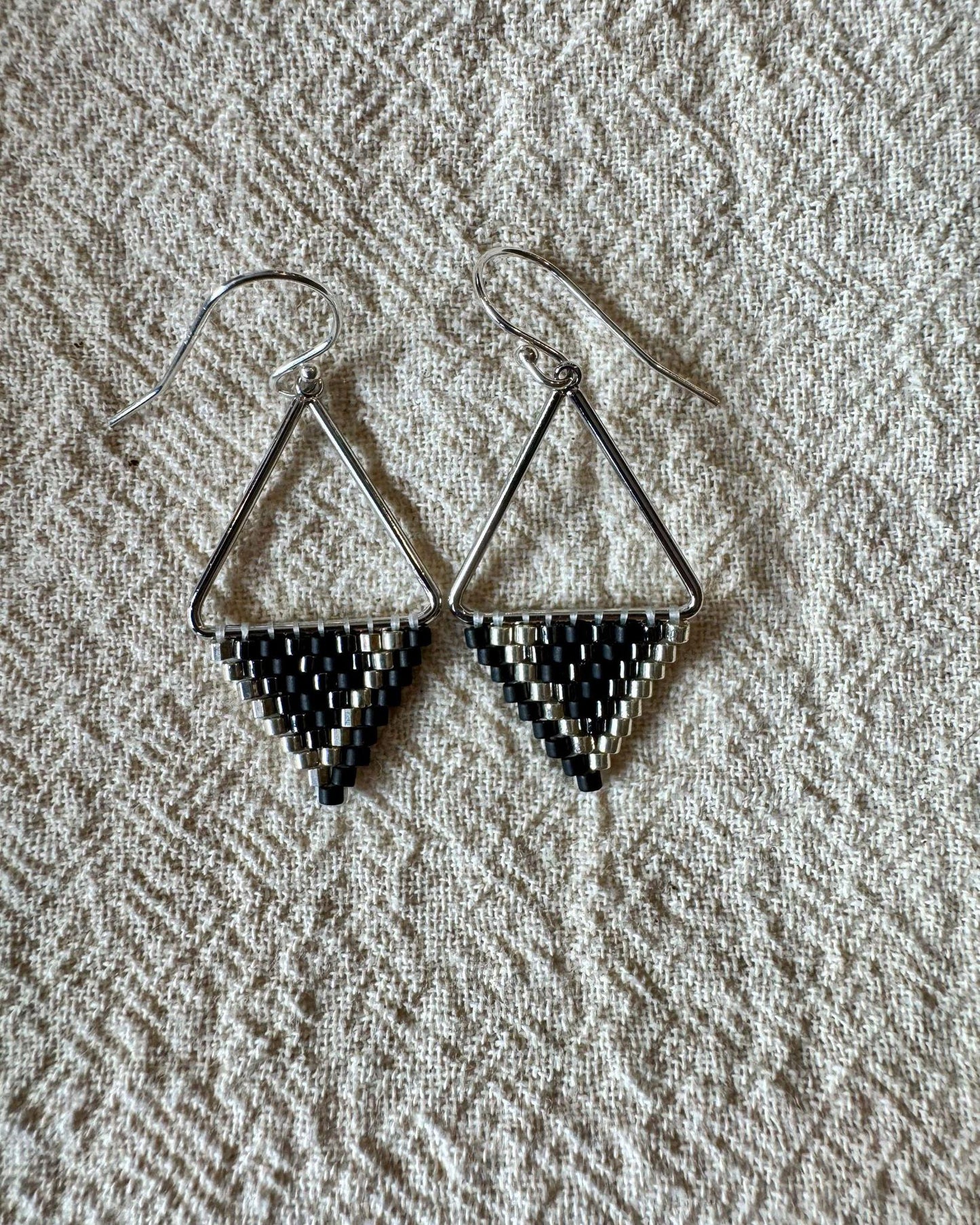 SV Beads Small Japanese Beaded Triangle Earrings in Black & Silver