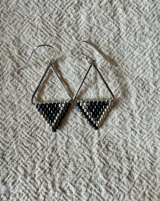 SV Beads Small Japanese Beaded Triangle Earrings in Black & Silver