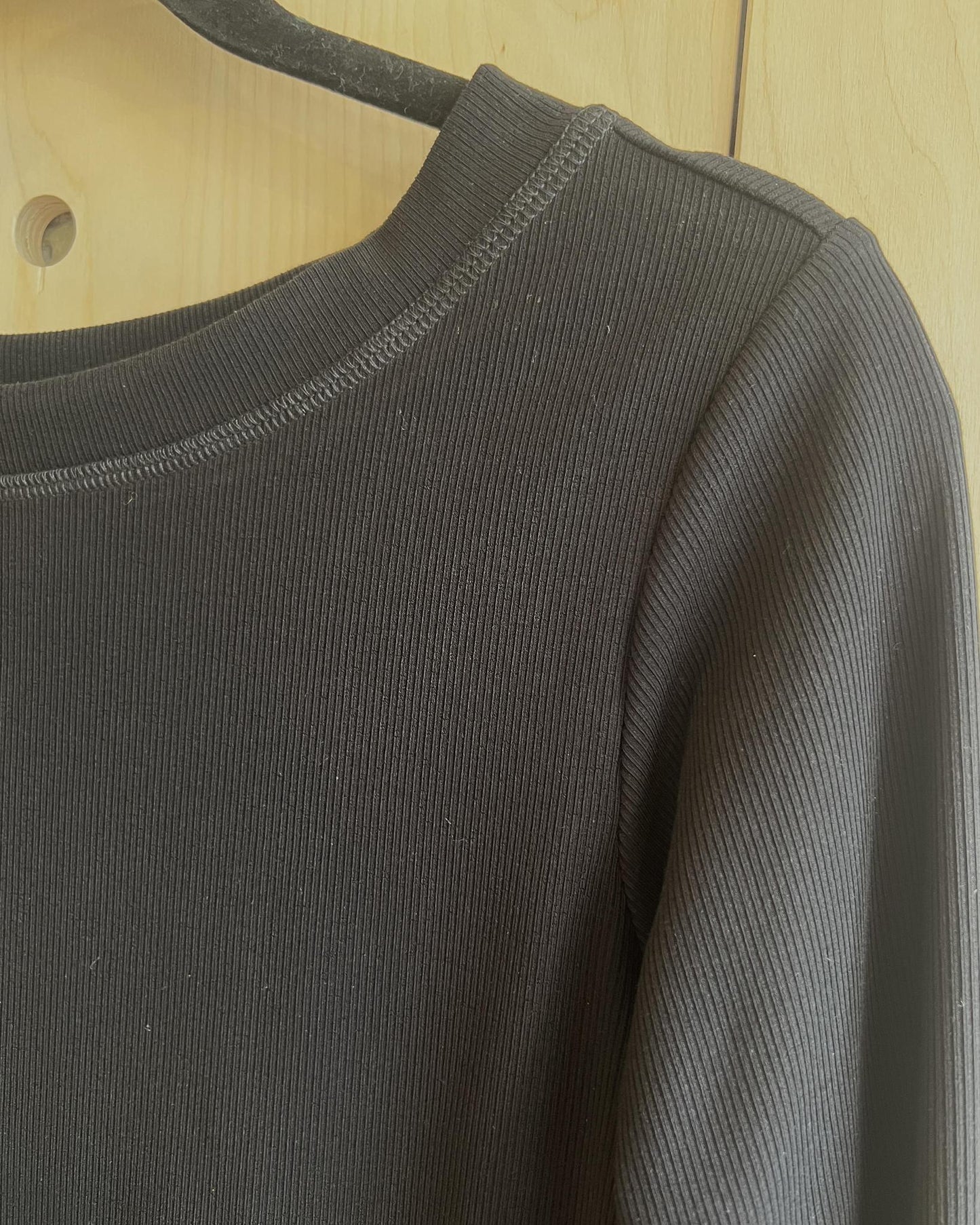 Squasht Long Sleeve Croppish Tee in Solid Black Rib Knit