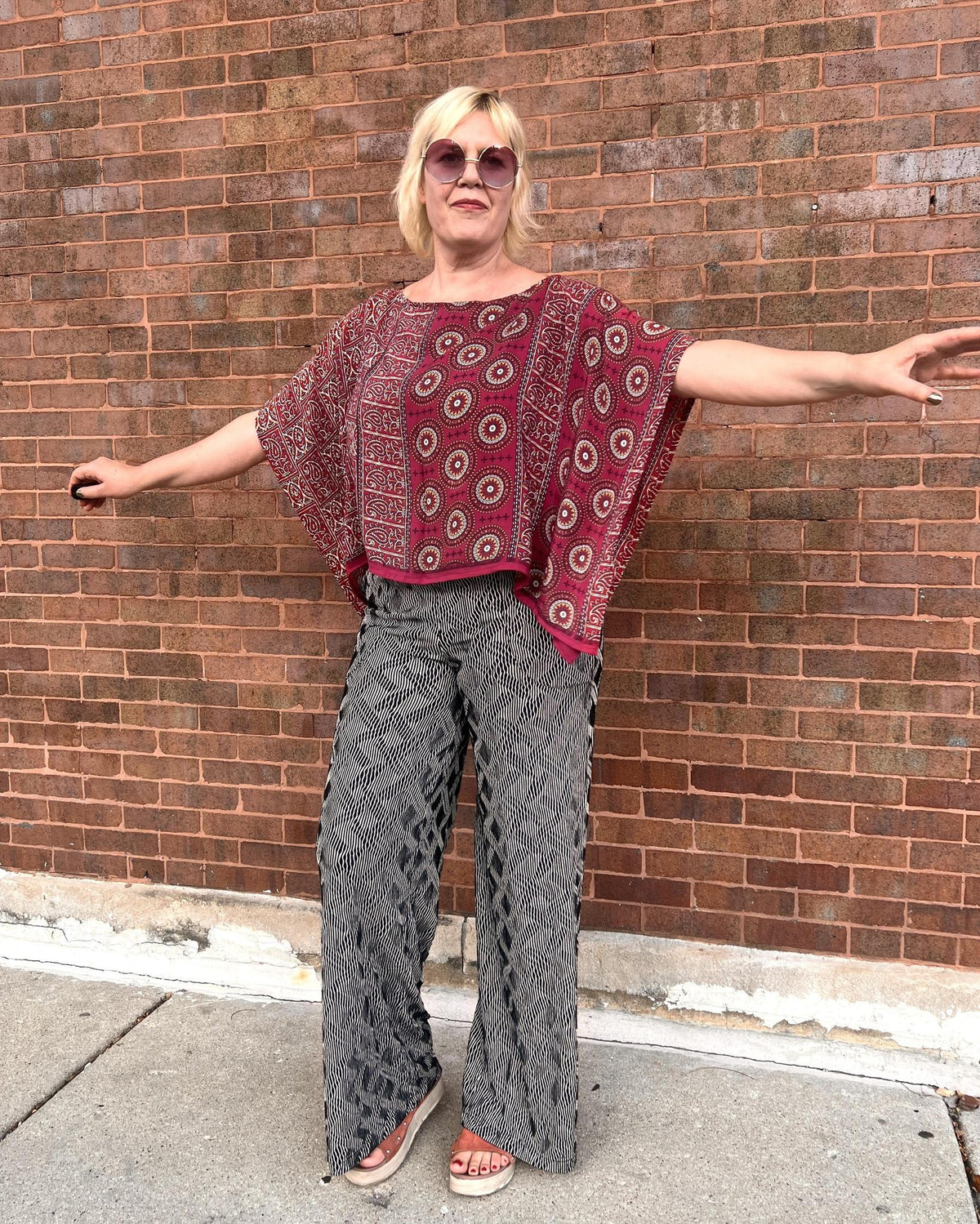Squasht Wide Leg Long Length Pants in Lightweight Optical Illusion Print