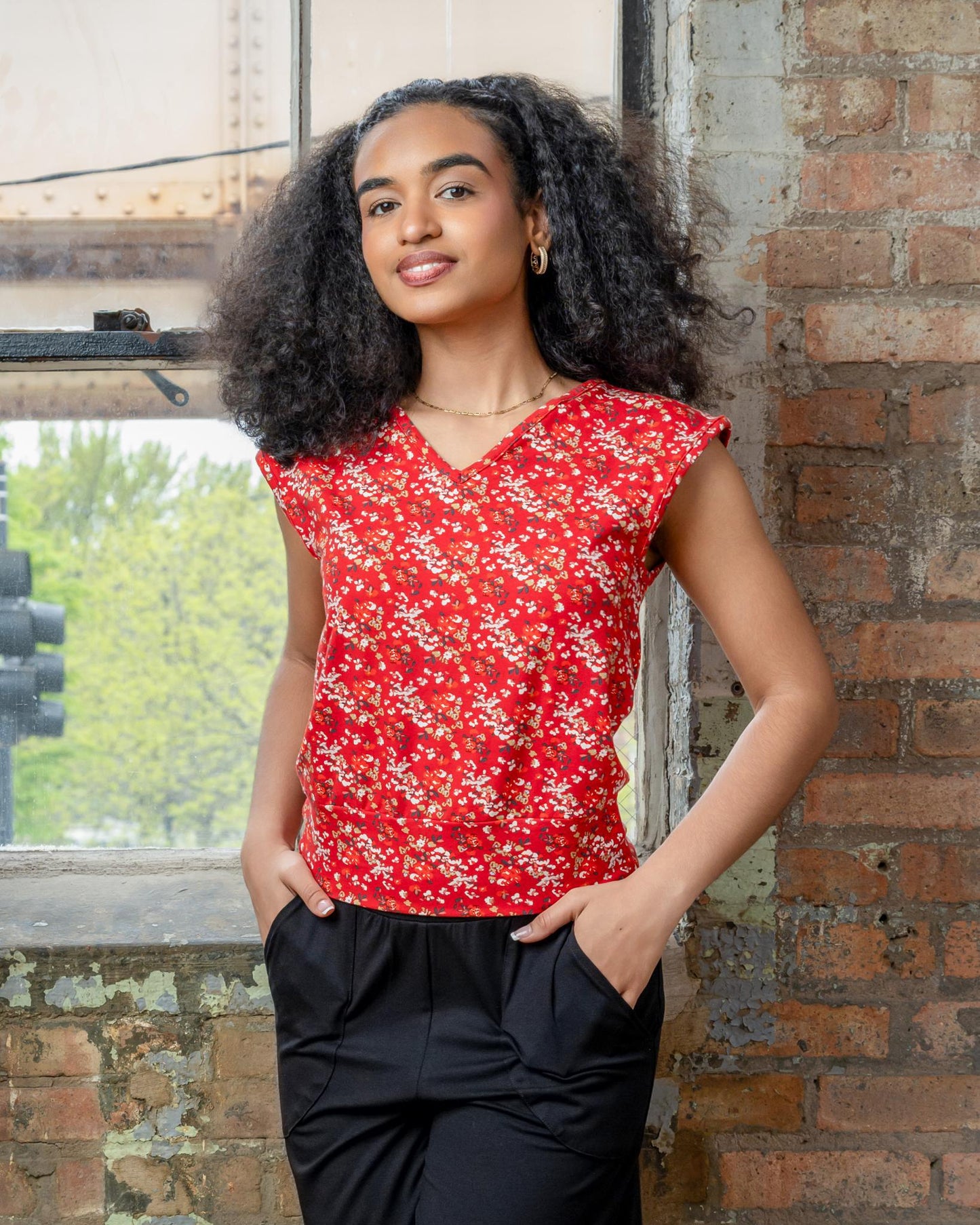 Squasht Banded Tee in Scarlet Red Ditsy Floral Print