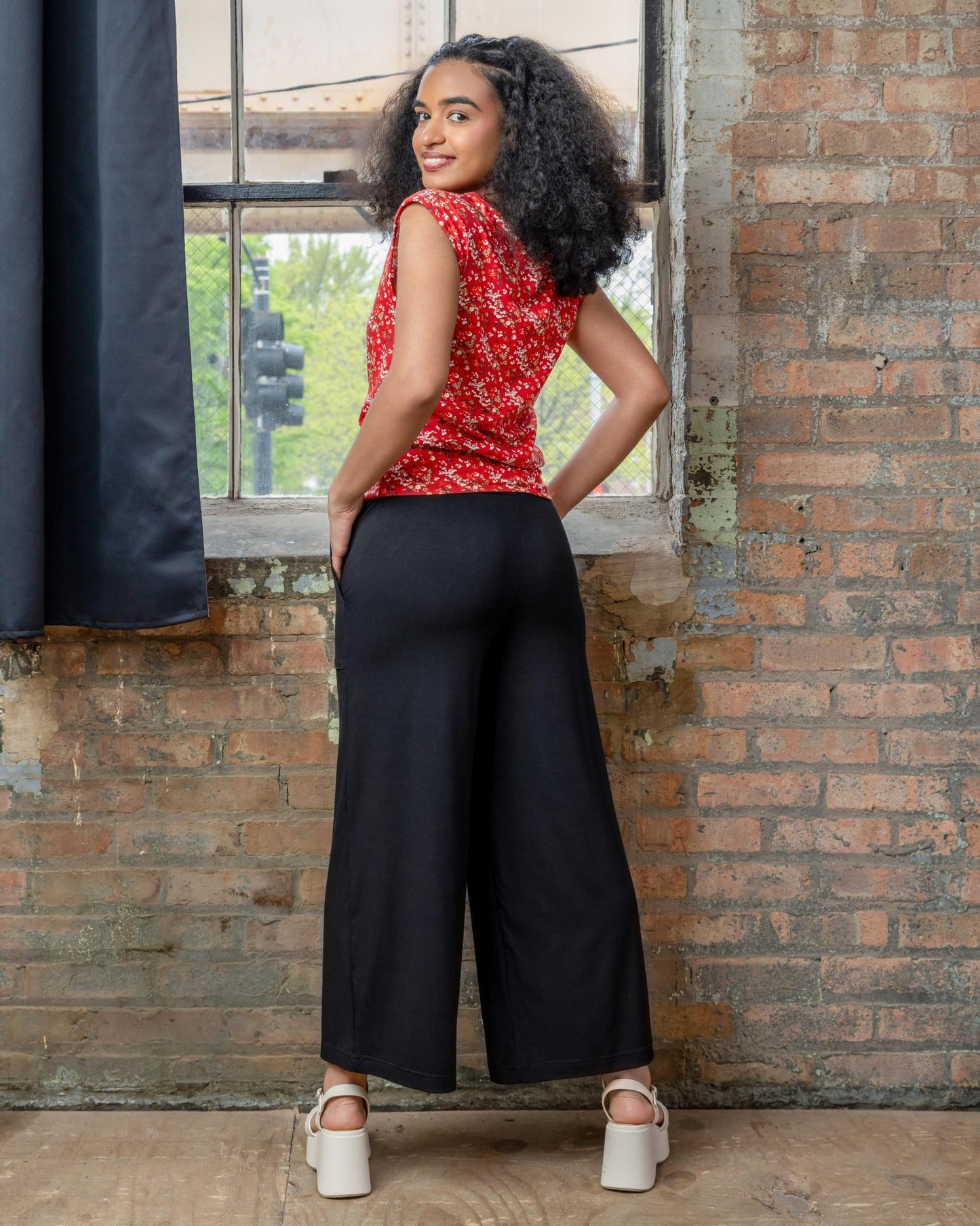 Squasht Banded Tee in Scarlet Red Ditsy Floral Print