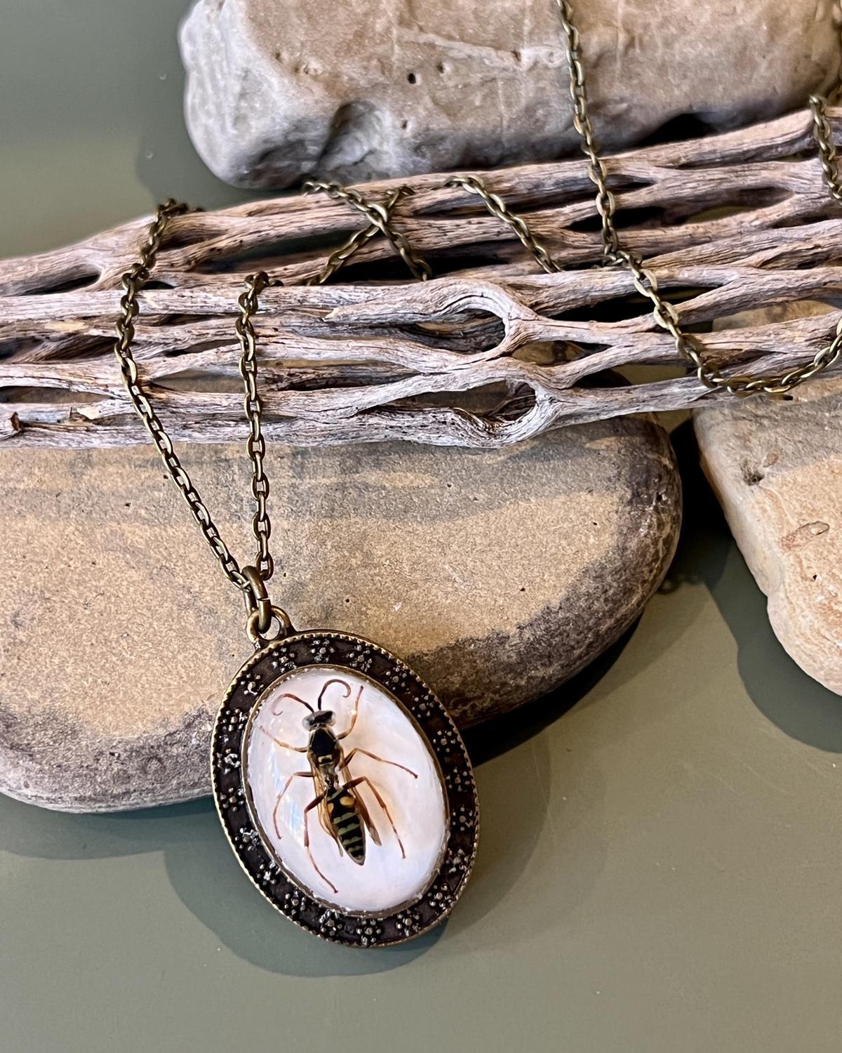 Pajaro Negro Hornet Oval Pendant Necklace