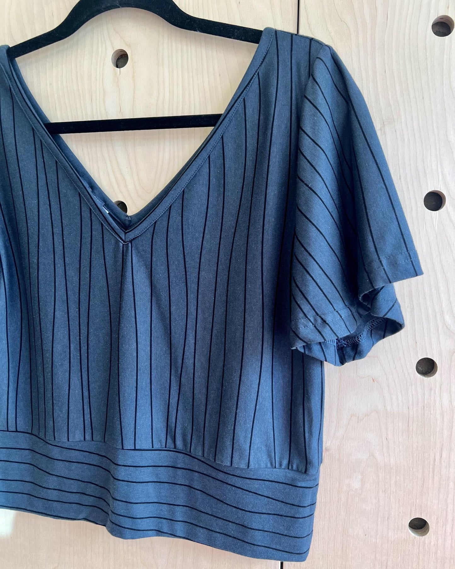 Squasht Bell Sleeve Ballet Top in Gray Lines Print