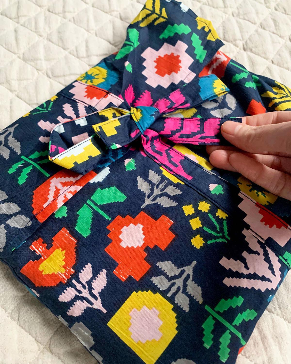 Txtile Lightweight Cotton Robe - Geo Garden Print