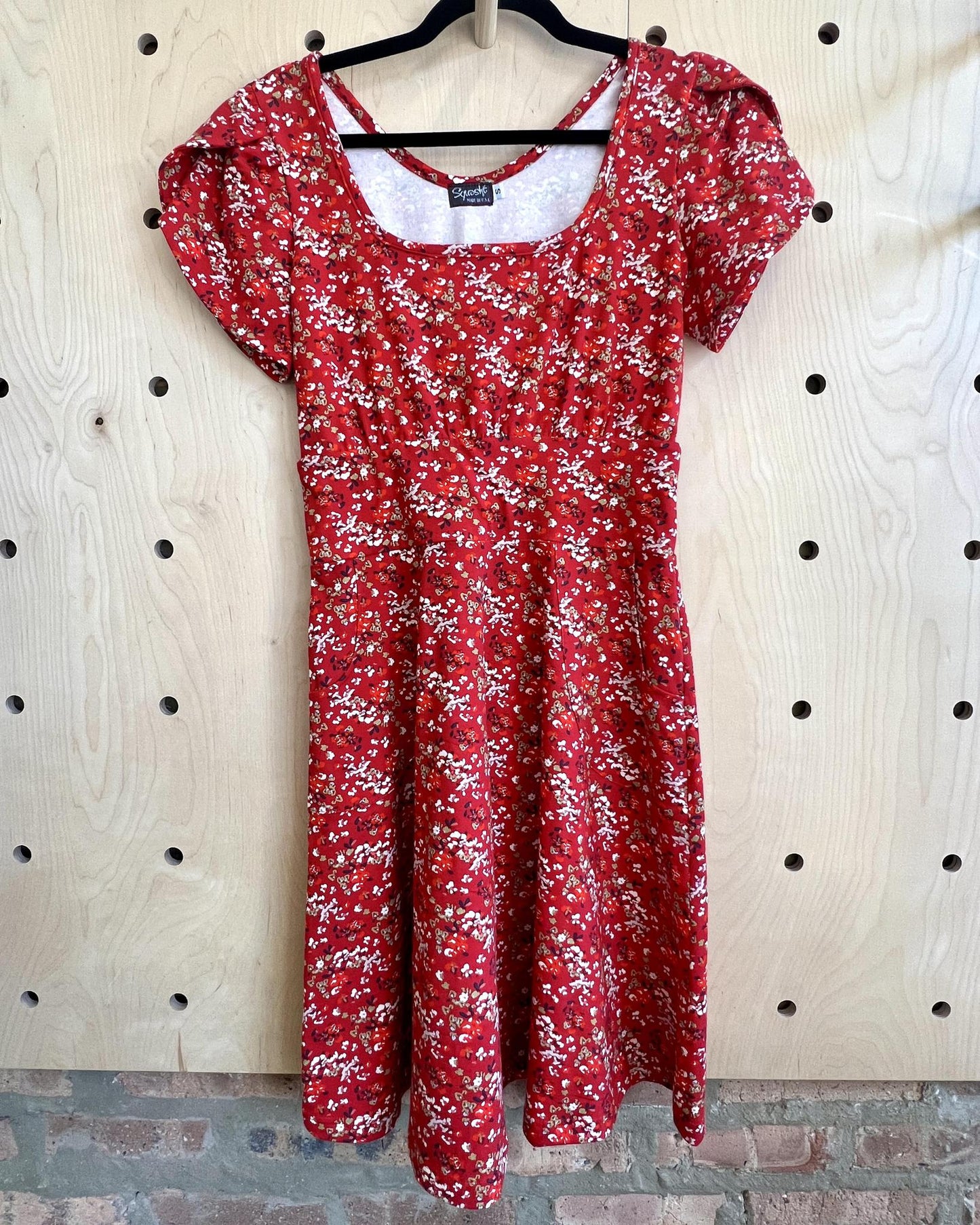 Squasht Petal Sleeve Dress in Scarlet Red Ditsy Floral Print