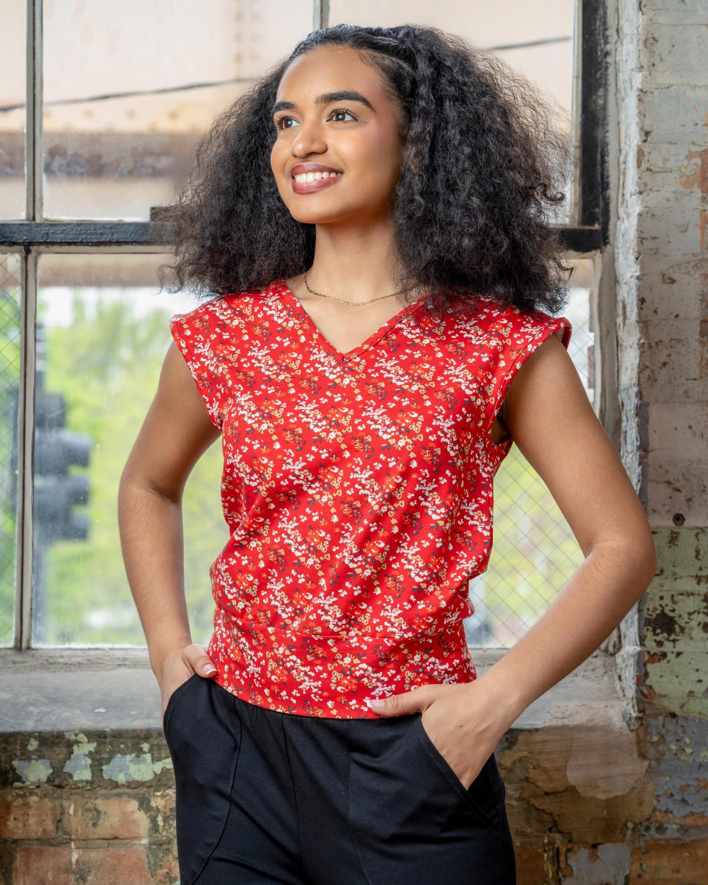 Squasht Banded Tee in Scarlet Red Ditsy Floral Print