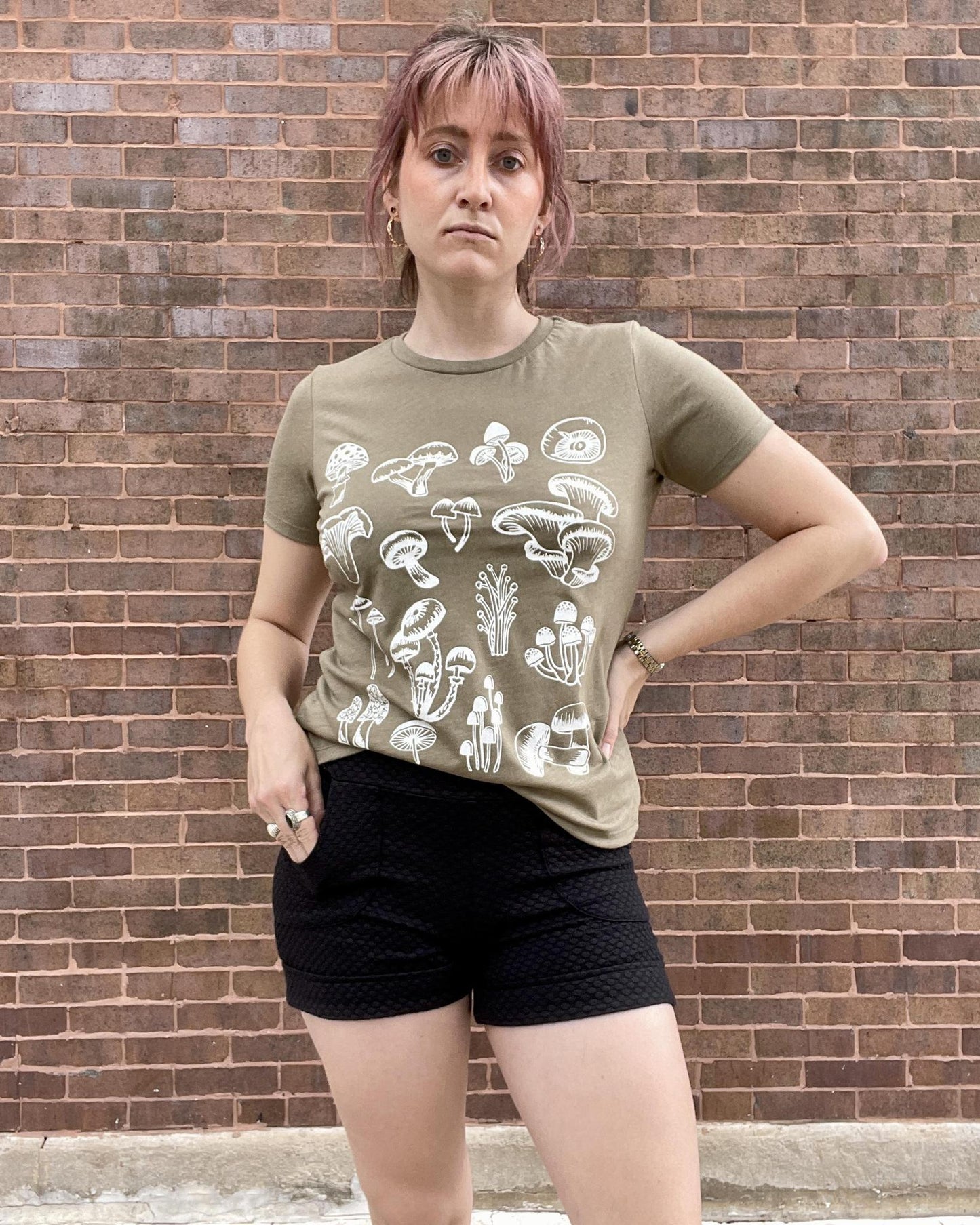 Mad Love Heather Olive Relaxed Crew Tee Mushrooms - size Small, 2XL