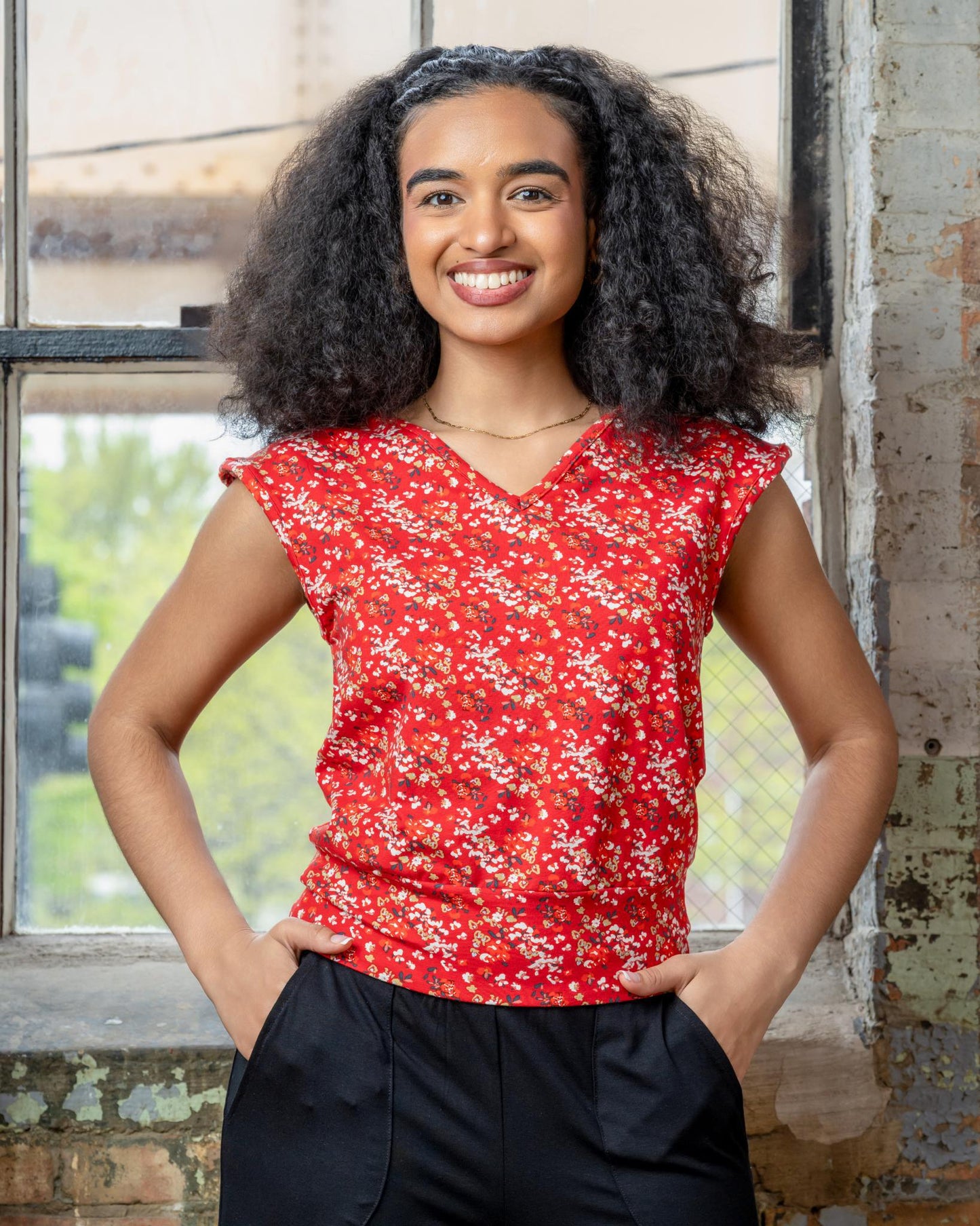 Squasht Banded Tee in Scarlet Red Ditsy Floral Print