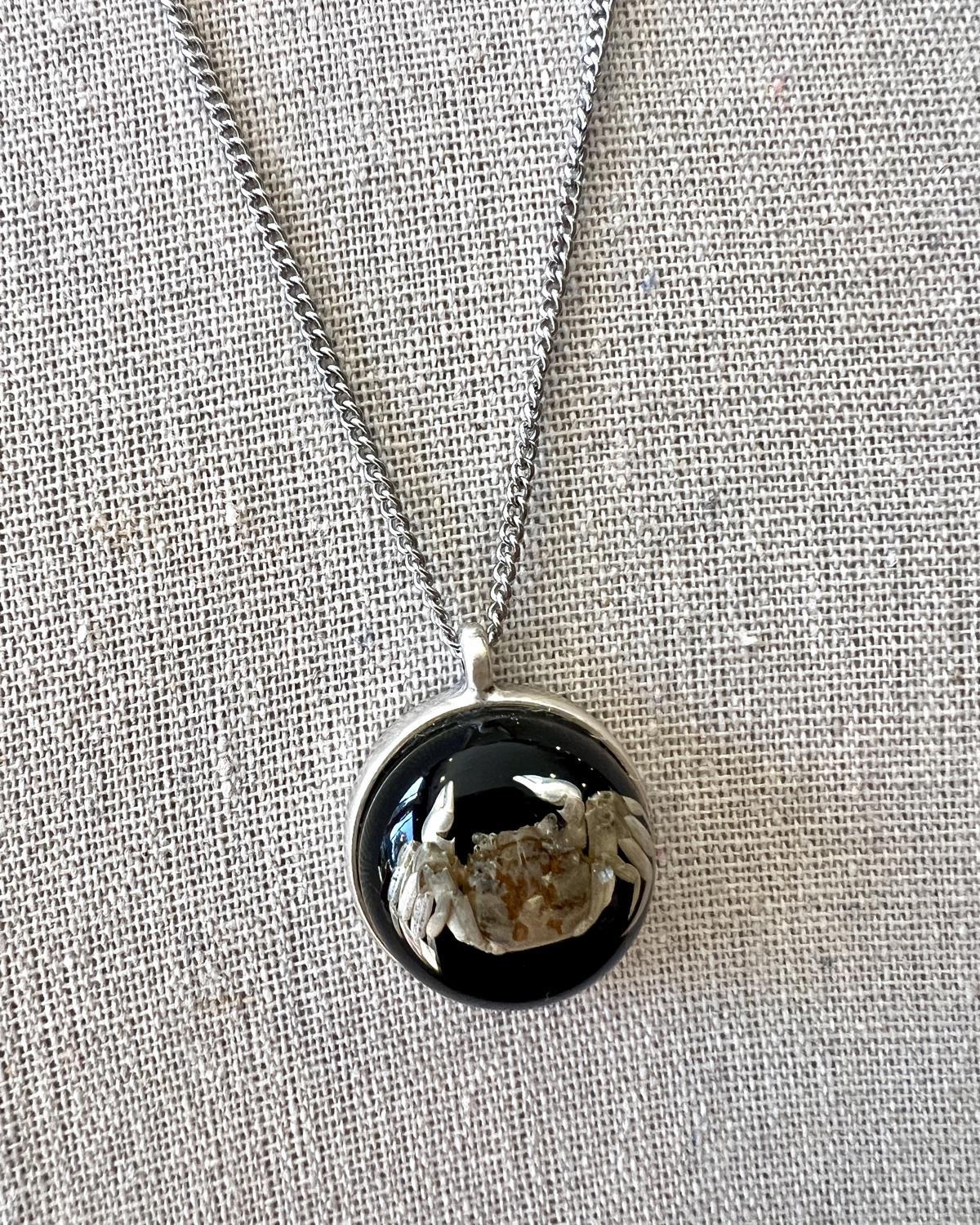 Pajaro Negro Antiqued Silver Plated Round Crab Pendant Necklace