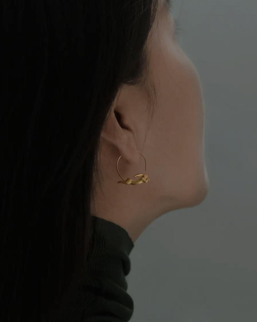 Perimade Gold Jumping Rabbit Hoop Earrings