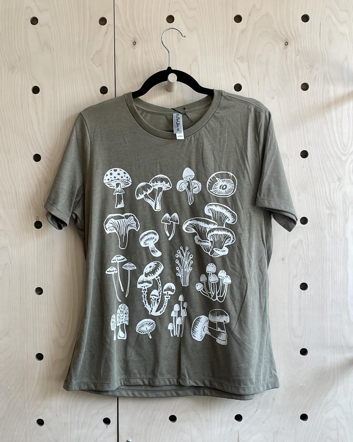 Mad Love Heather Olive Relaxed Crew Tee Mushrooms - size Small, 2XL