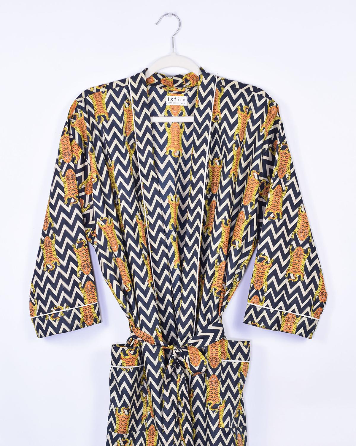 Txtile Lightweight Cotton Robe - Chevron Tiger Print