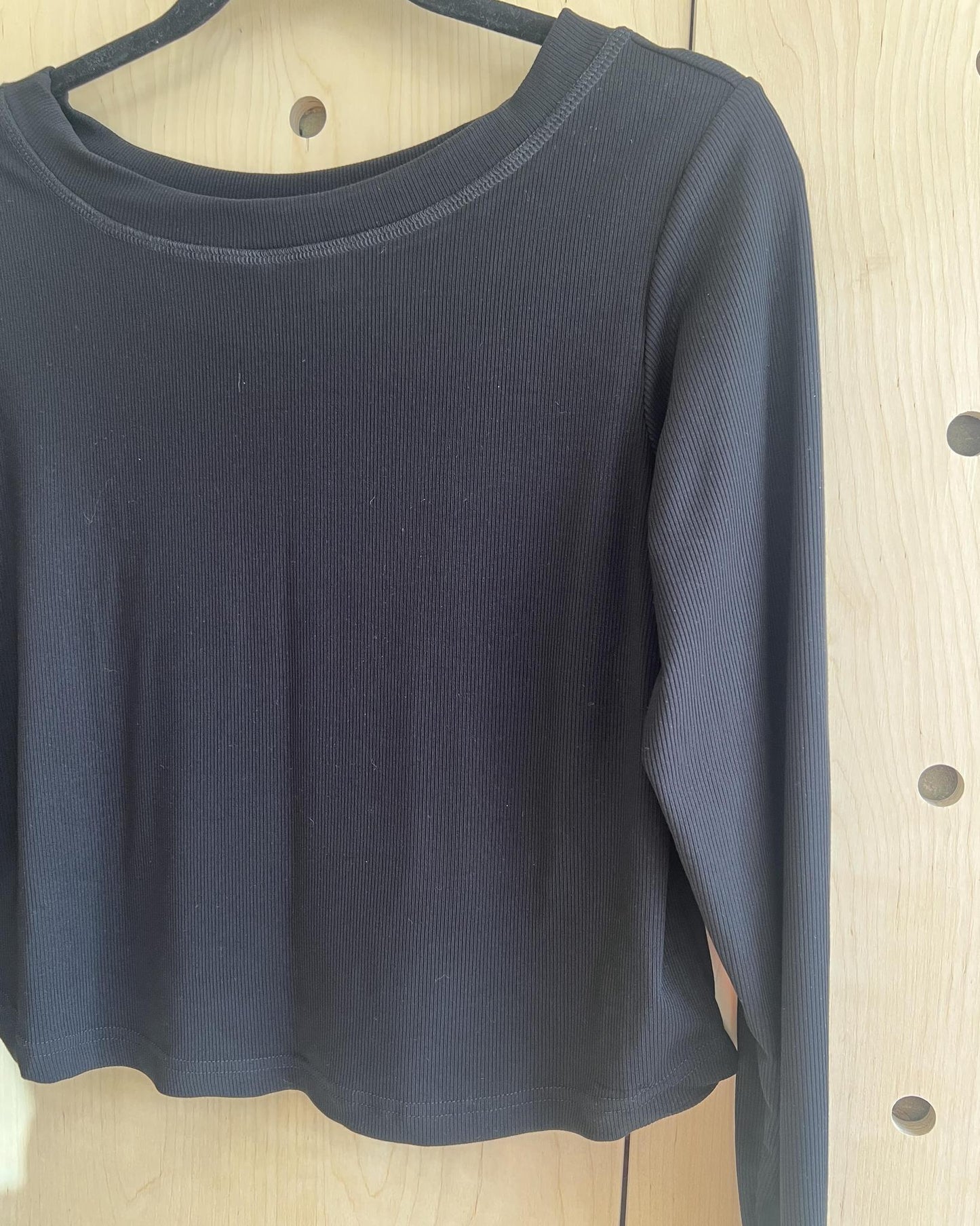 Squasht Long Sleeve Croppish Tee in Solid Black Rib Knit