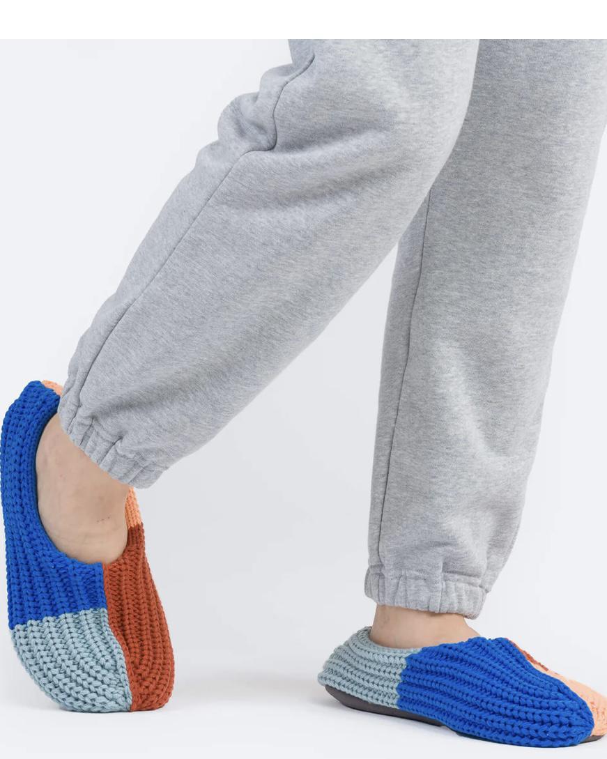 Verloop Quattro Rib Slippers in Peach Cobalt - Size Medium/Large