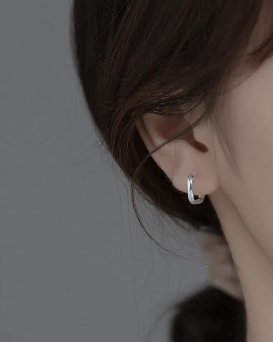 Perimade Minimalist Square Cuff Hoop Earrings in Sterling Silver