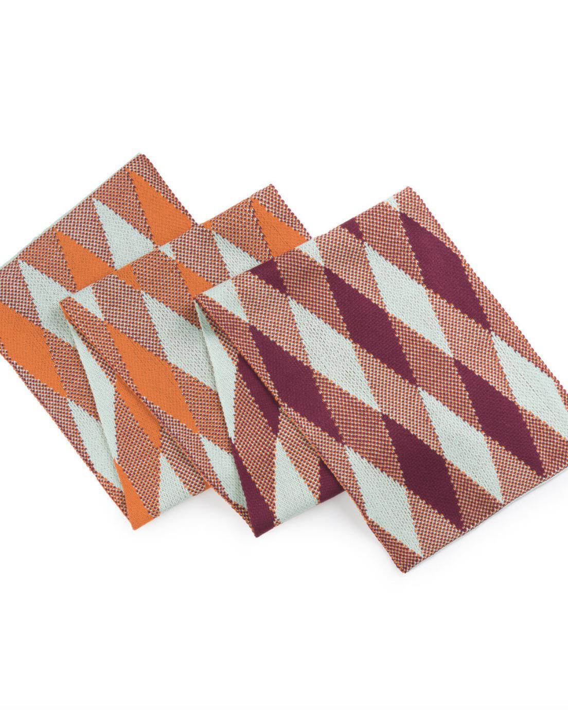 Verloop Argyle Big Scarf Jade Wine Red