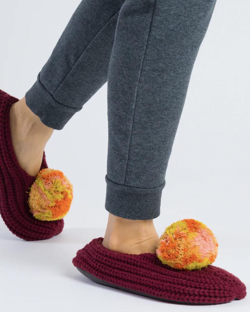 Verloop Marble Pom Rib Slippers in Wine Red