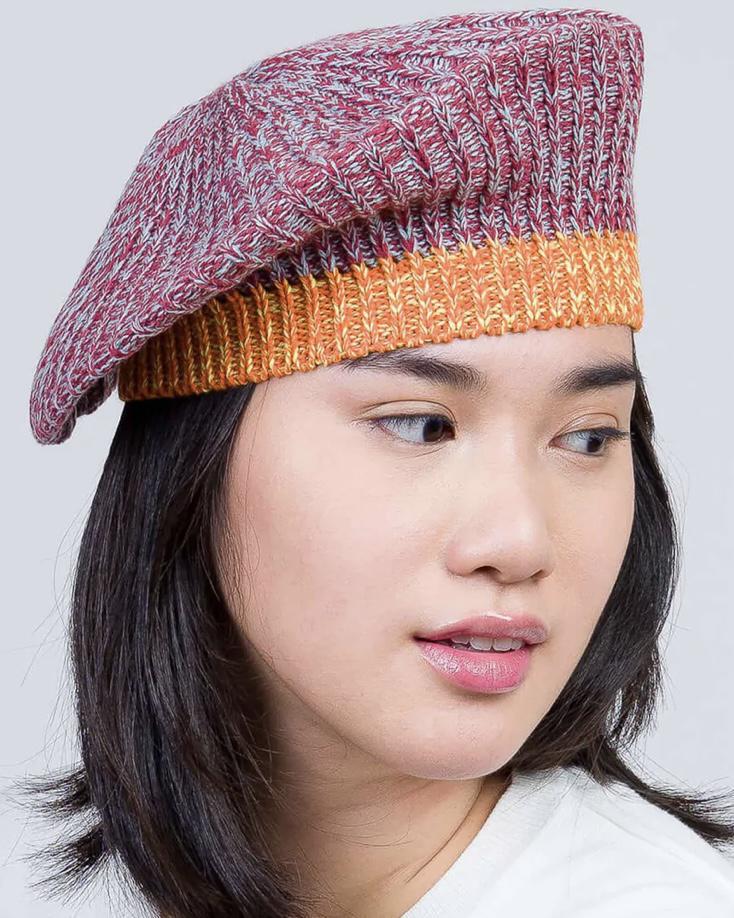 Verloop Static Swatch Beret in Stone Blue & Wine Red