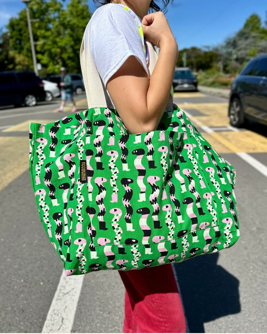 Nooworks Mega Tote in Sssnakes