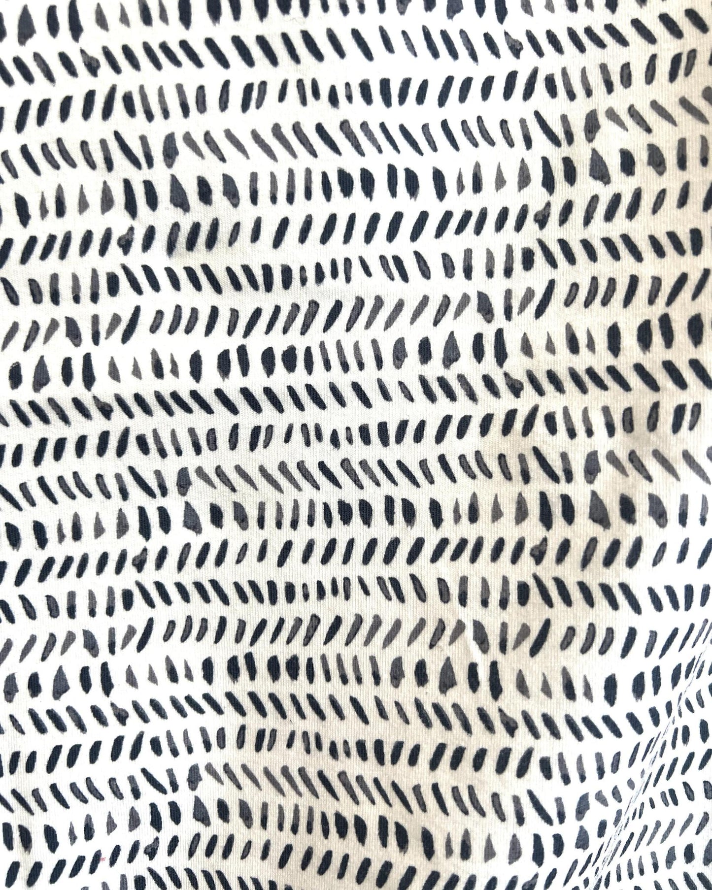 Squasht Banded Tee in Cream with Gray Brushstrokes Print