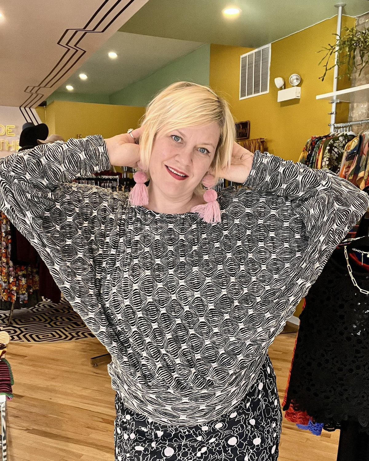 Squasht Batwing Sweater in Textured Black and White Diamond Print Knit - Size Medium, XL