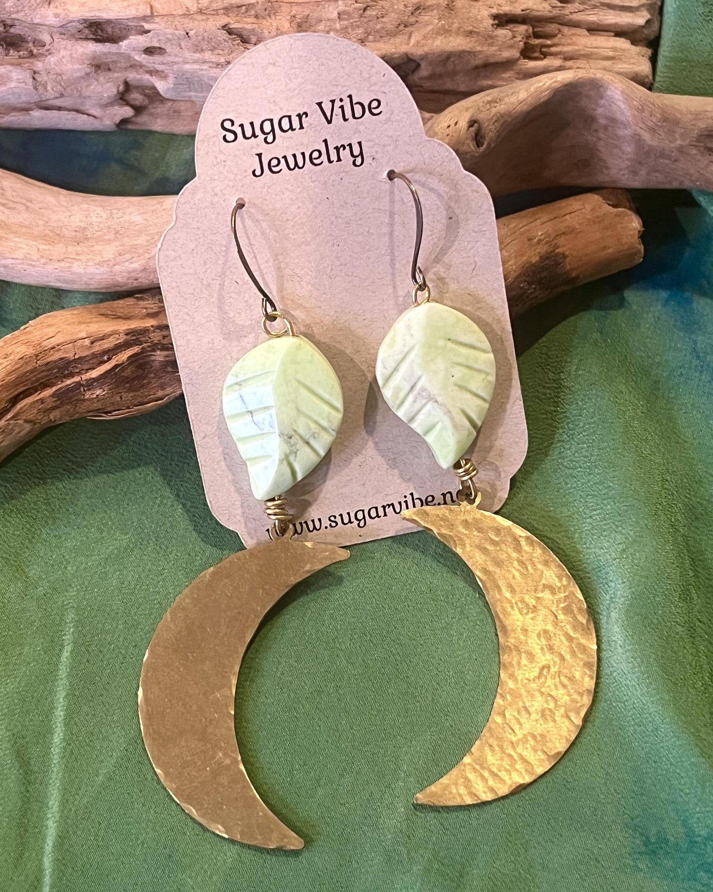 Sugar Vibe Crescent Moon Earrings with Green Leaves