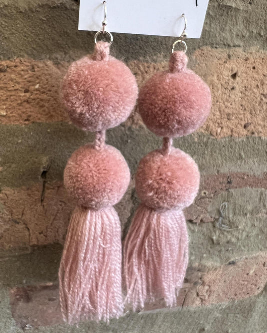 SWIETstuff Large Pom Pom Earrings Light Blush Pink