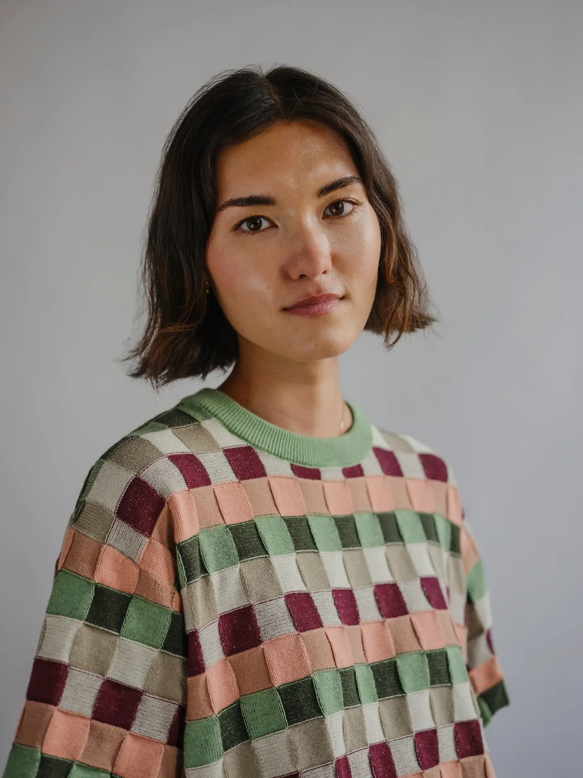 The Endery Sonia Short Sleeve Sweater Tee in Zephyr (Sage/Peach/Cream)