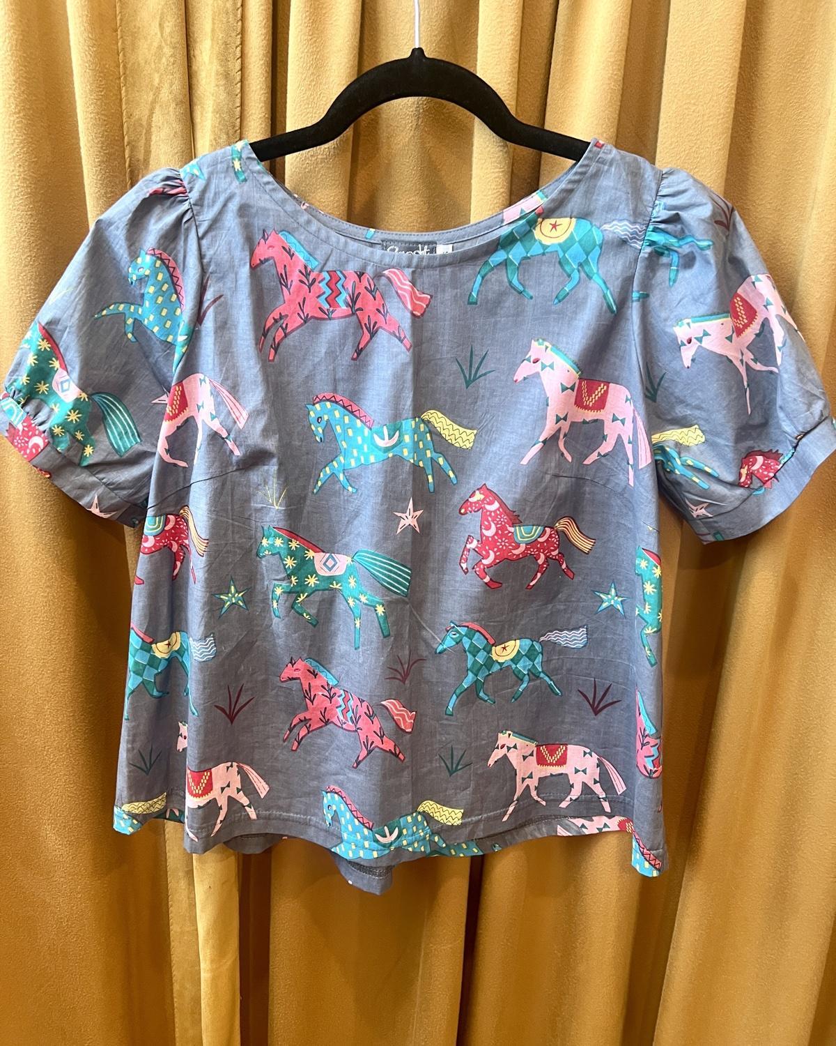 Squasht Puff Sleeve Top in Gray Horses Print