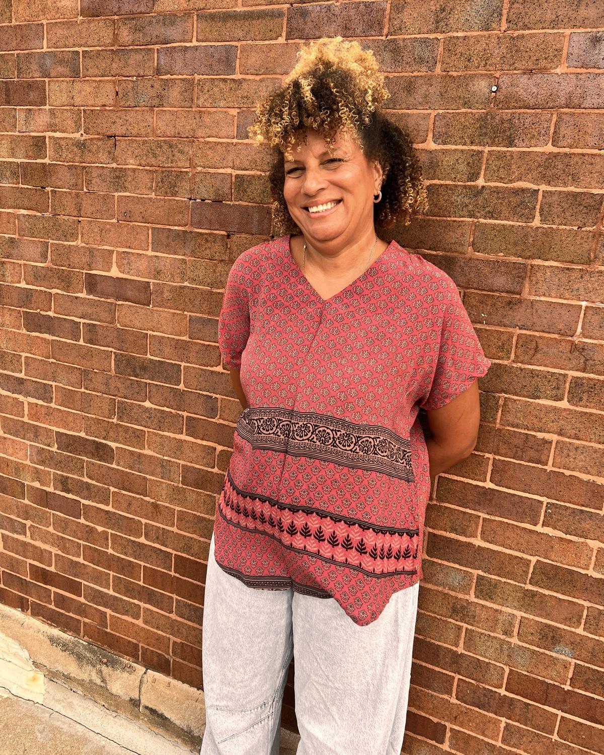 Indie Ella Eesha V-Neck Top in Anika