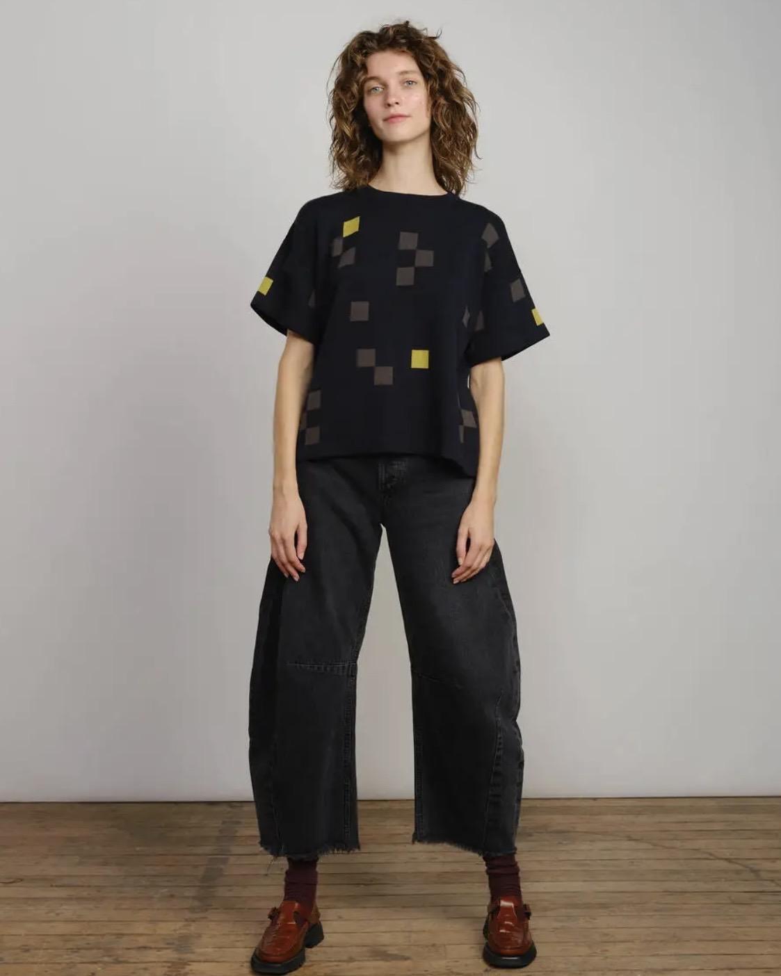 The Endery Albers Short Sleeve Sweater Tee in Atlantic (Navy/Grey/Yellow)