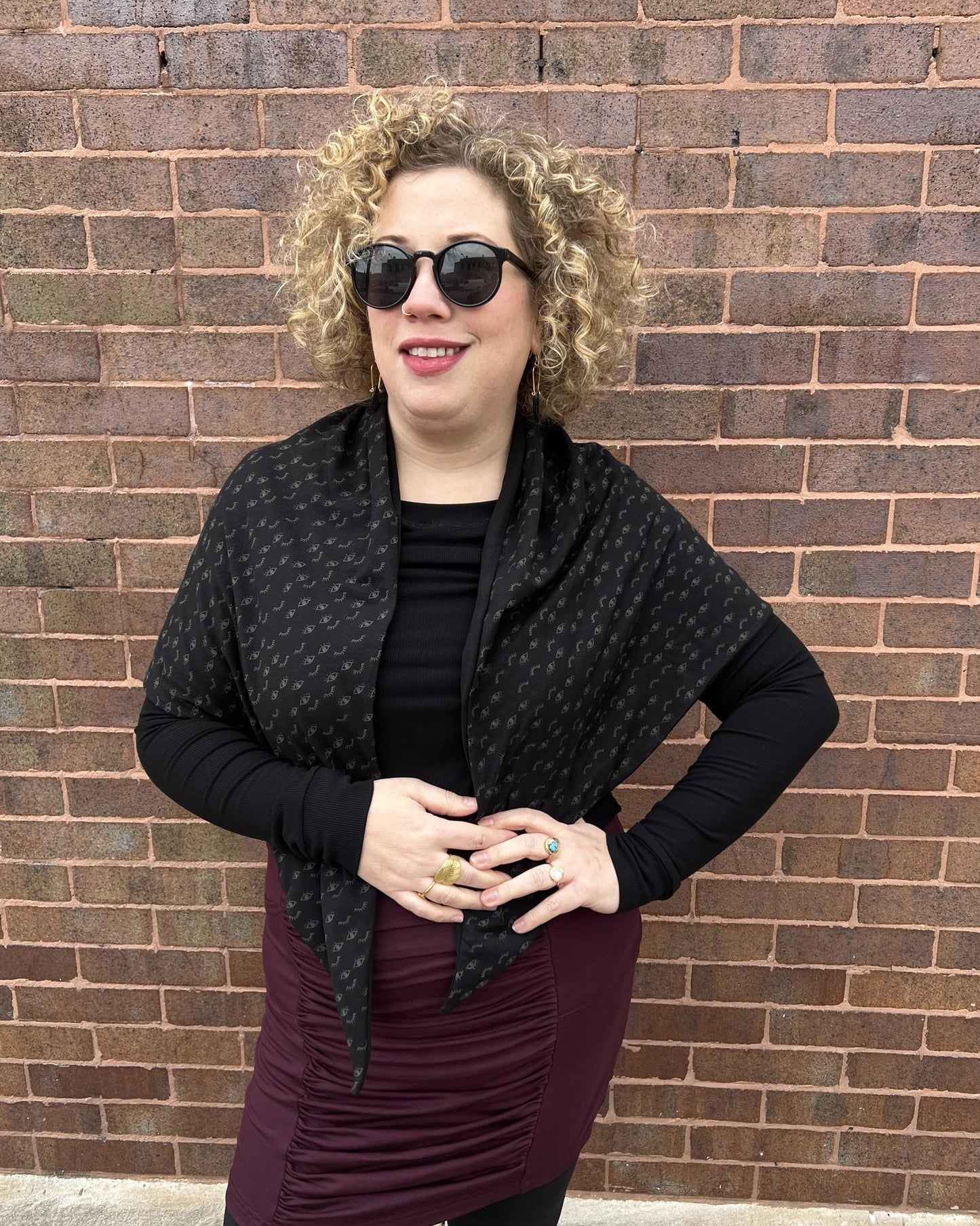 Squasht Reversible Triangle Scarf in Dreamy Eyes and Black