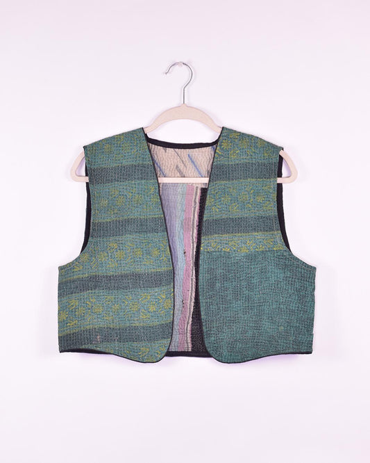 Txtile Maddie Quilted Reversible Patchwork Kantha Quilt in Forest Green