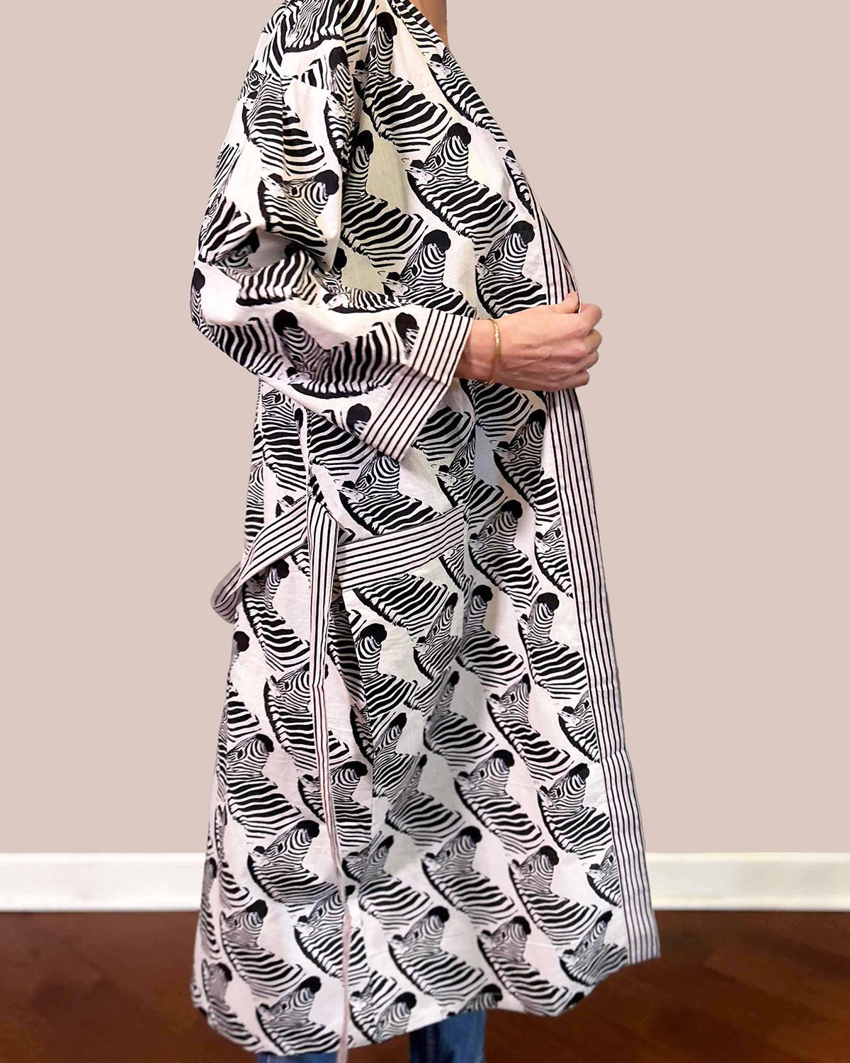 Txtile Lightweight Cotton Robe - Zebra Mirage Print