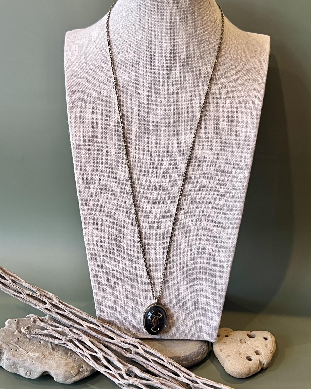 Pajaro Negro Scorpion Oval Pendant Necklace