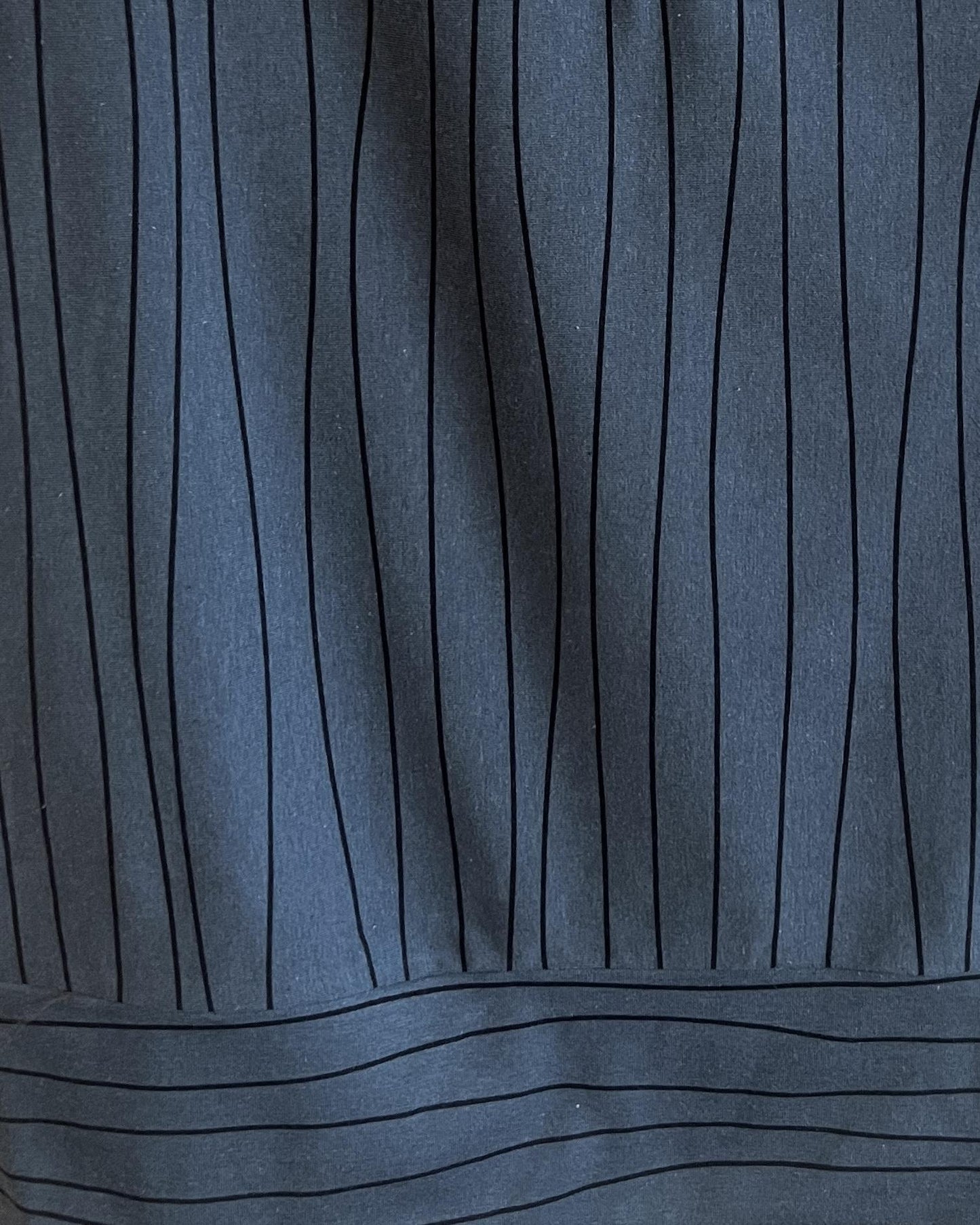 Squasht Banded Tee in Gray Lines Print