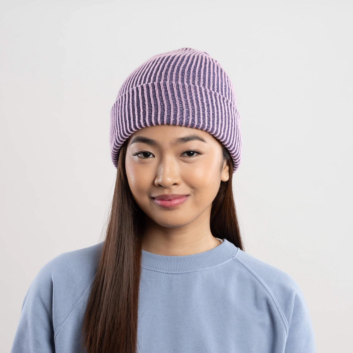Verloop Simple Rib Knit Beanie Hat in Lilac Denim