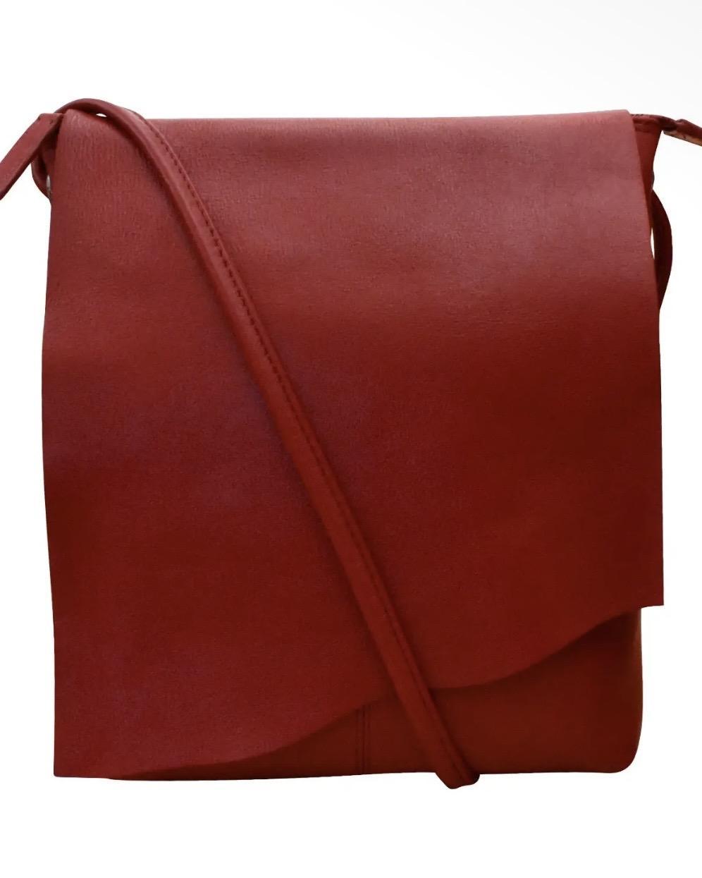 ili Midi Canada Bag in Red