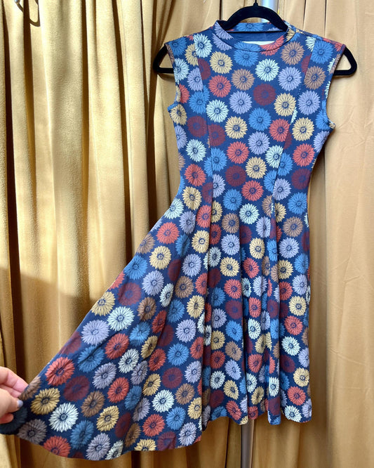 Effie's Heart Mia Dress in Gerber Daisy Print - Last One - Size XS - SALE