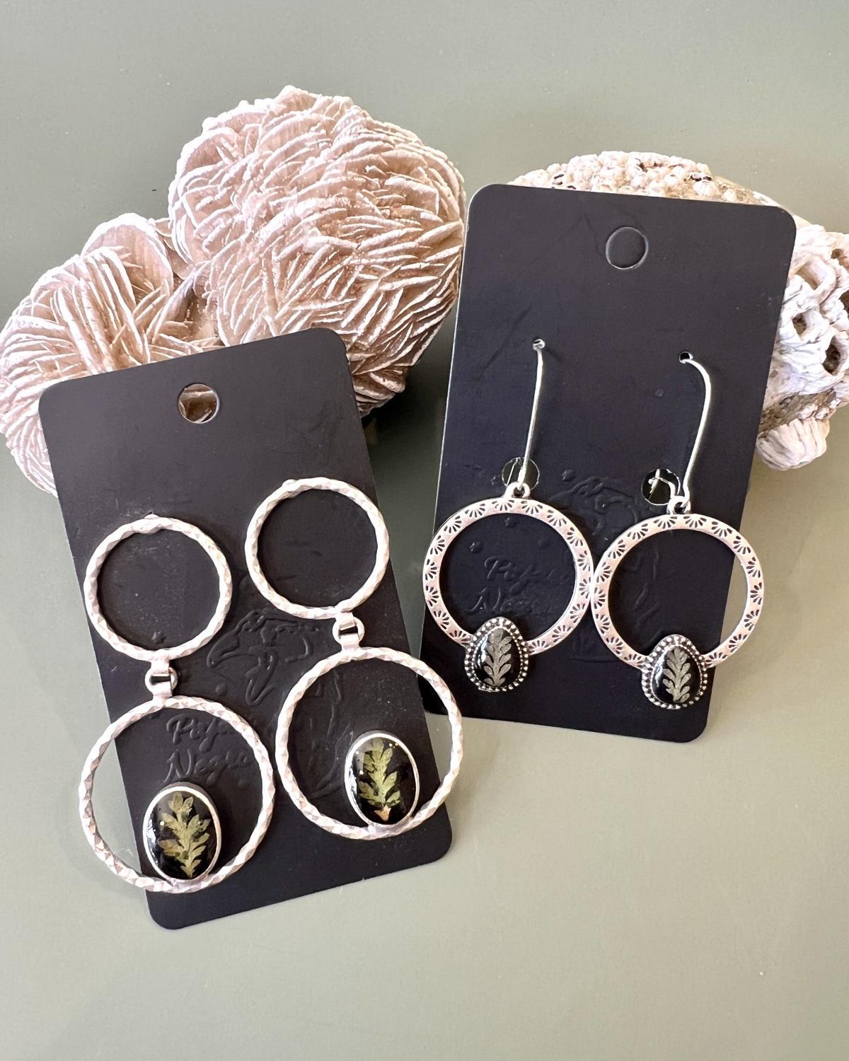 Pajaro Negro Double Circle Fern Earrings